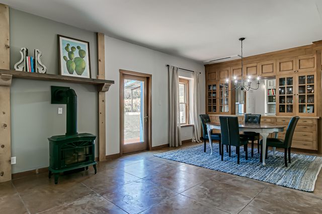 6 Calle De Oro, Tijeras, NM 87059