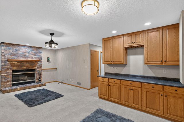 9023 Nantwick Ridge, Brooklyn Park, MN 55443