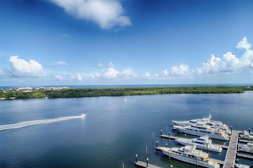 100 Lakeshore Drive 754, North Palm Beach, FL 33408
