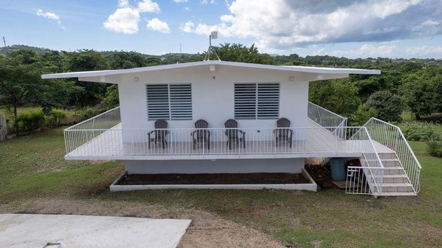 595 COMM. VILLA BORINQUEN, Vieques, PR 00765