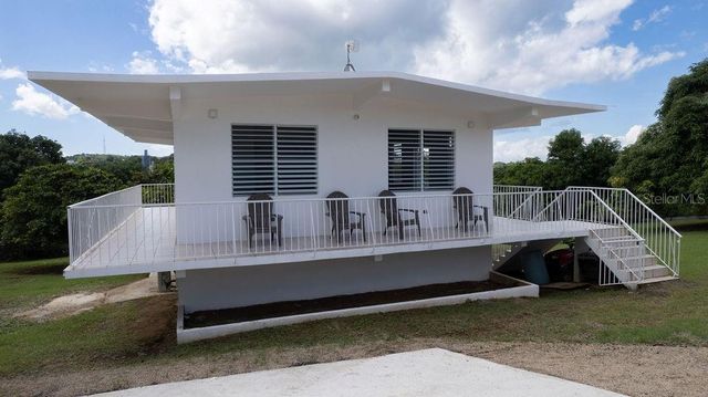 595 COMM. VILLA BORINQUEN, Vieques, PR 00765