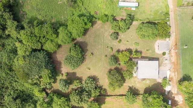 595 COMM. VILLA BORINQUEN, Vieques, PR 00765