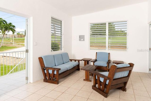 595 COMM. VILLA BORINQUEN, Vieques, PR 00765