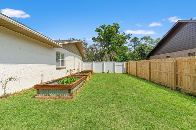 2524 VICTARRA CIRCLE, Lutz, FL 33559