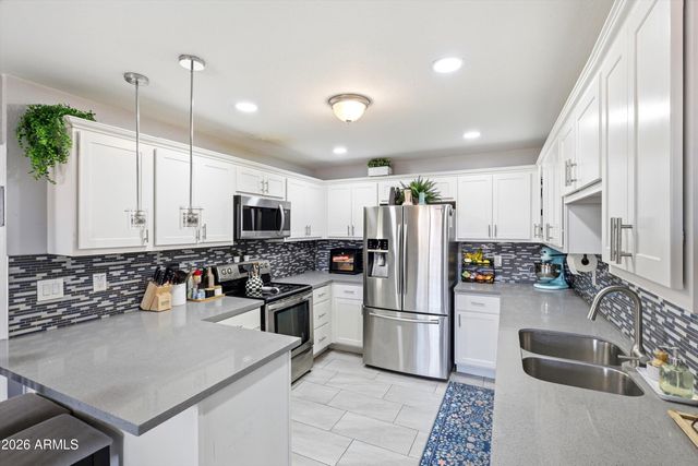 2052 W MARLETTE Avenue, Phoenix, AZ 85015