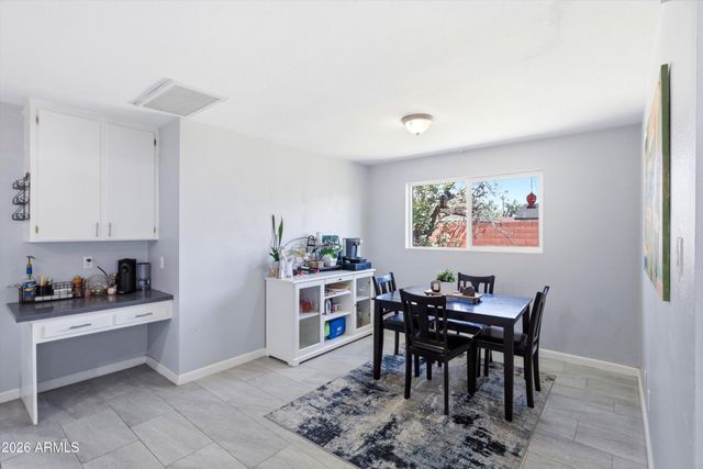 2052 W MARLETTE Avenue, Phoenix, AZ 85015