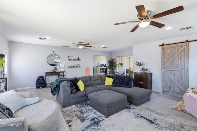 2052 W MARLETTE Avenue, Phoenix, AZ 85015