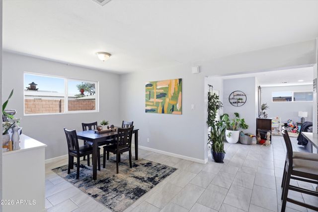 2052 W MARLETTE Avenue, Phoenix, AZ 85015