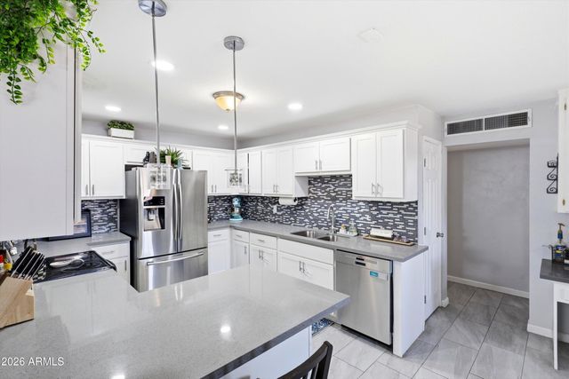 2052 W MARLETTE Avenue, Phoenix, AZ 85015
