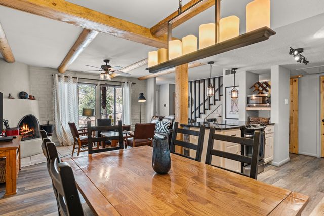 320 Artist Road 89, Santa Fe, NM 87501