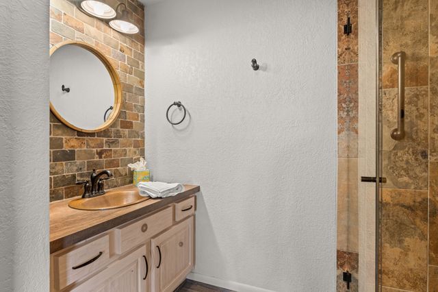 320 Artist Road 89, Santa Fe, NM 87501
