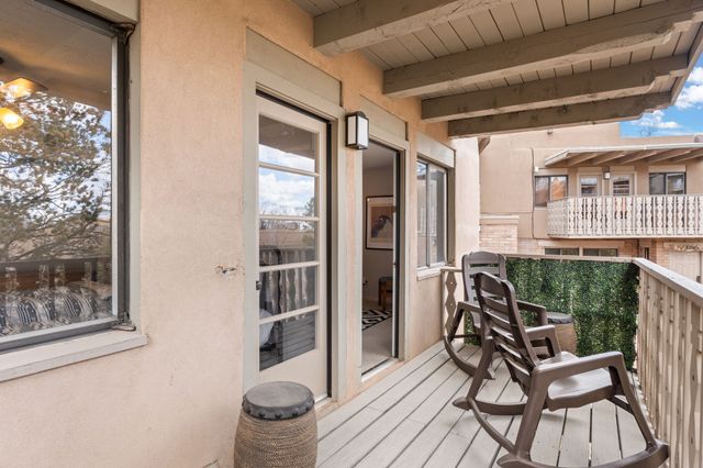 320 Artist Road 89, Santa Fe, NM 87501