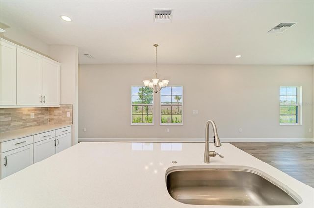 35509 STABLETON LANE, Zephyrhills, FL 33541