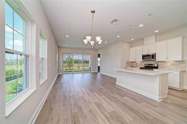 35509 STABLETON LANE, Zephyrhills, FL 33541