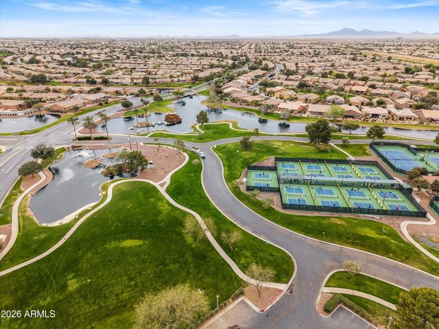 42406 W FALLING STAR Drive, Maricopa, AZ 85138