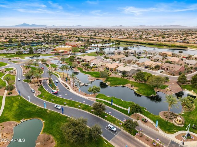 42406 W FALLING STAR Drive, Maricopa, AZ 85138