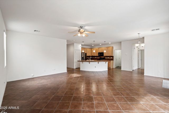 42406 W FALLING STAR Drive, Maricopa, AZ 85138