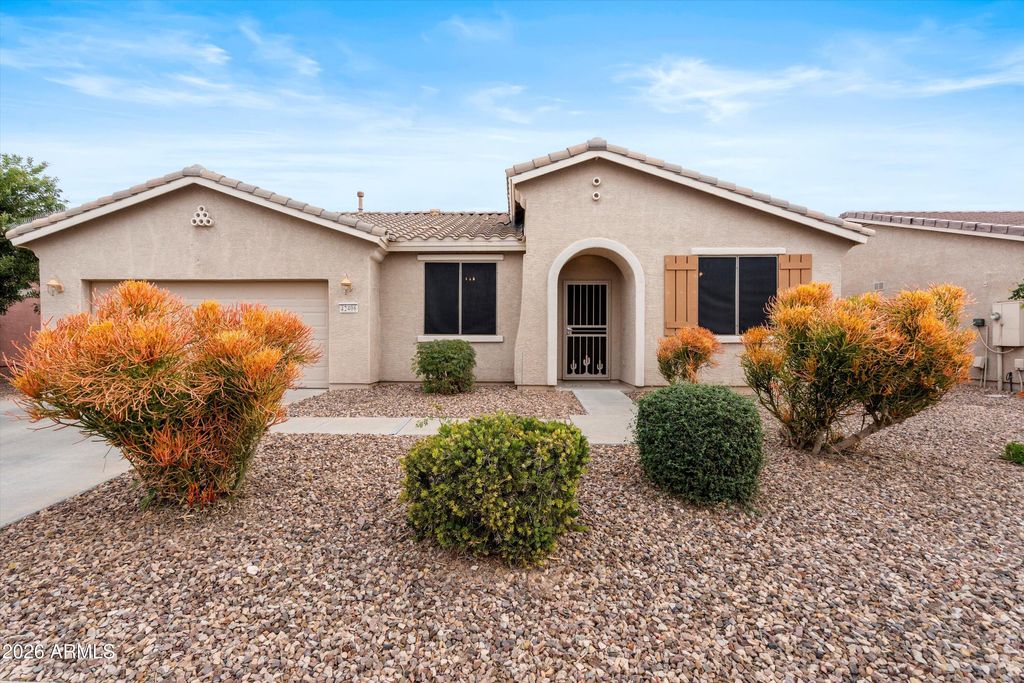 42406 W FALLING STAR Drive, Maricopa, AZ 85138