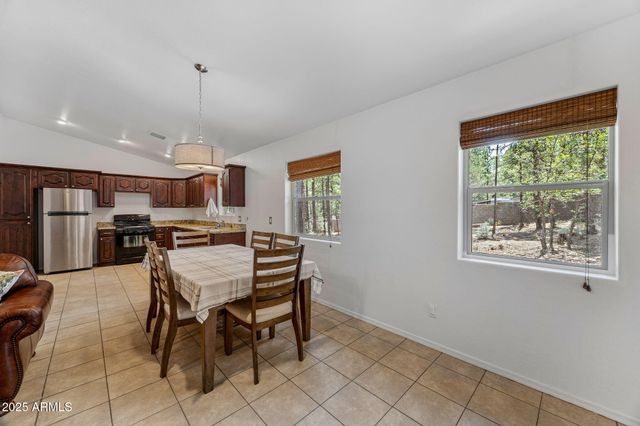 921 E LAUREN Court, Show Low, AZ 85901