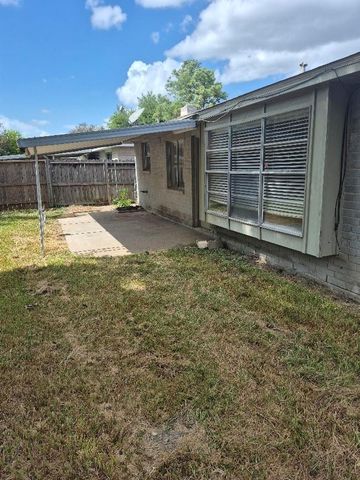 11607 Radford Lane, Meadows Place, TX 77099