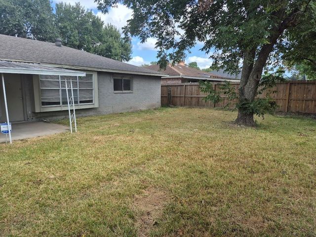 11607 Radford Lane, Meadows Place, TX 77099