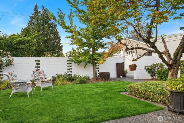 618 Le-Lou-Wa Place NE, Tacoma, WA 98422