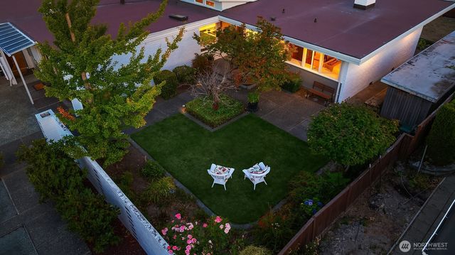 618 Le-Lou-Wa Place NE, Tacoma, WA 98422