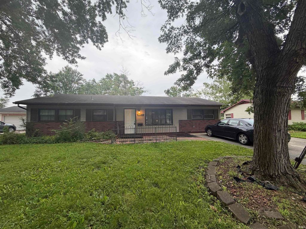 7315 Capri Drive, Fort Wayne, IN 46819