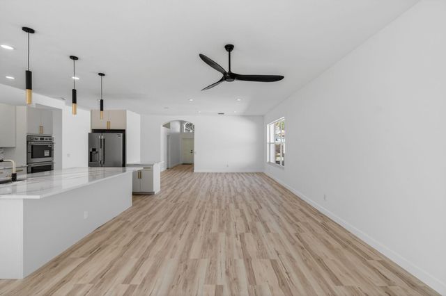 11900 Mataro Avenue, Boynton Beach, FL 33437