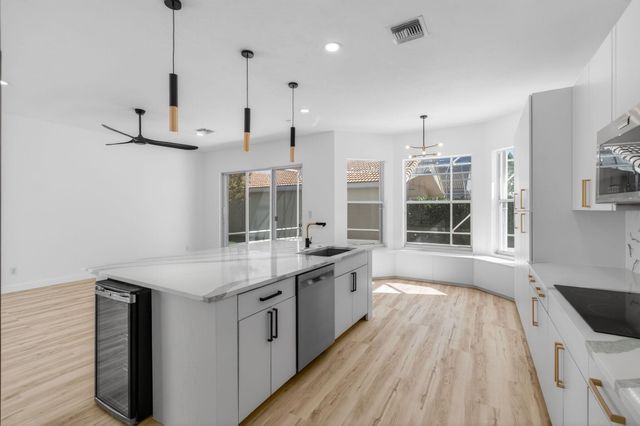 11900 Mataro Avenue, Boynton Beach, FL 33437