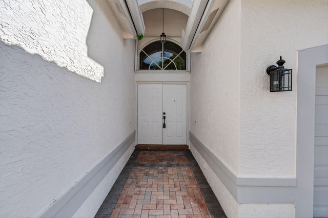 11900 Mataro Avenue, Boynton Beach, FL 33437