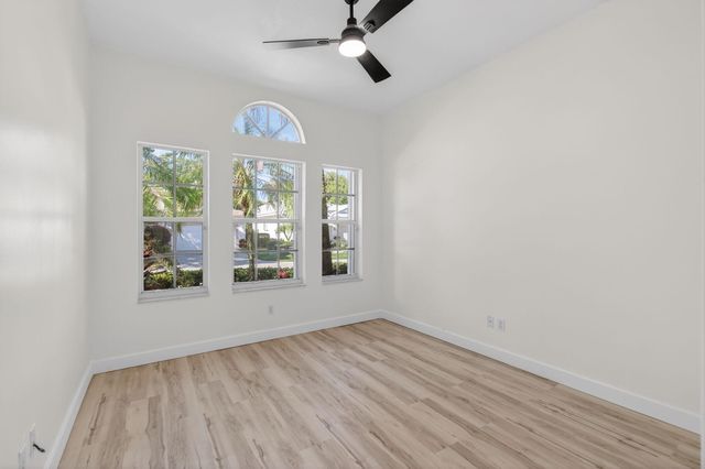 11900 Mataro Avenue, Boynton Beach, FL 33437