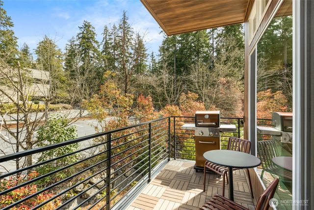 16003 SE 31st Lane, Bellevue, WA 98008