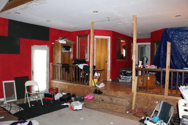 412 NE Chester AVE, Topeka, KS 66616