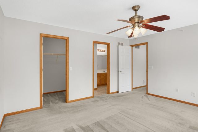 2820 Spy Glass Drive, Chaska, MN 55318