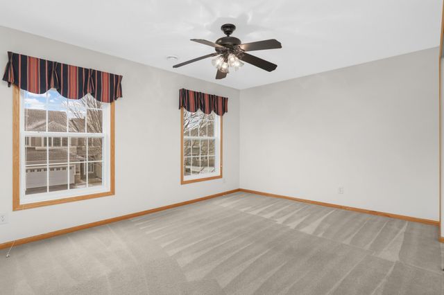 2820 Spy Glass Drive, Chaska, MN 55318