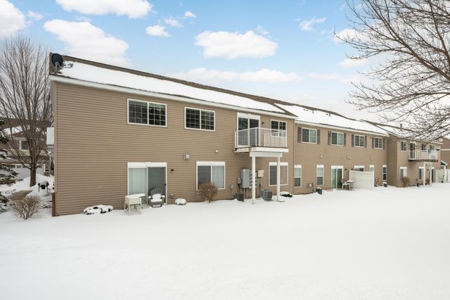 2820 Spy Glass Drive, Chaska, MN 55318