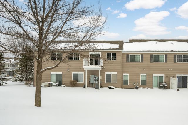 2820 Spy Glass Drive, Chaska, MN 55318