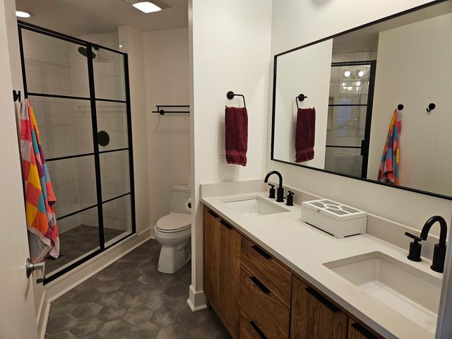 909 W Washington Boulevard 708, Chicago, IL 60607