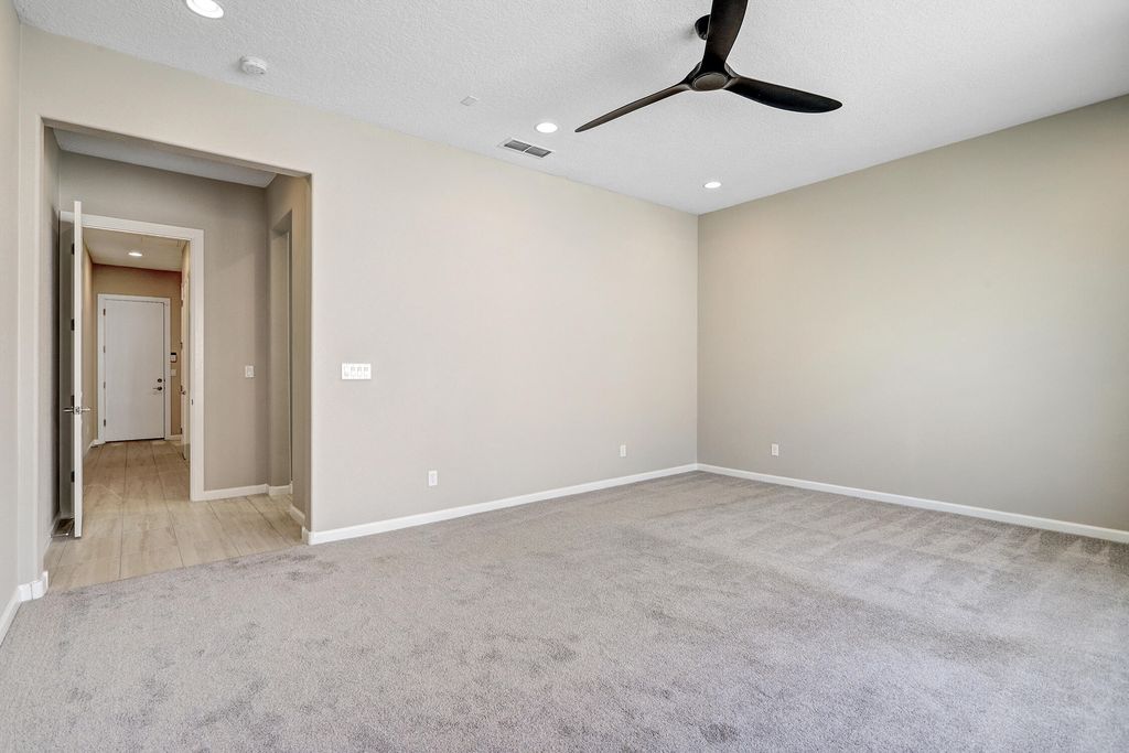 Image 19 of property listing at 1715 Deer Valley Trail NW, Albuquerque, NM 87120