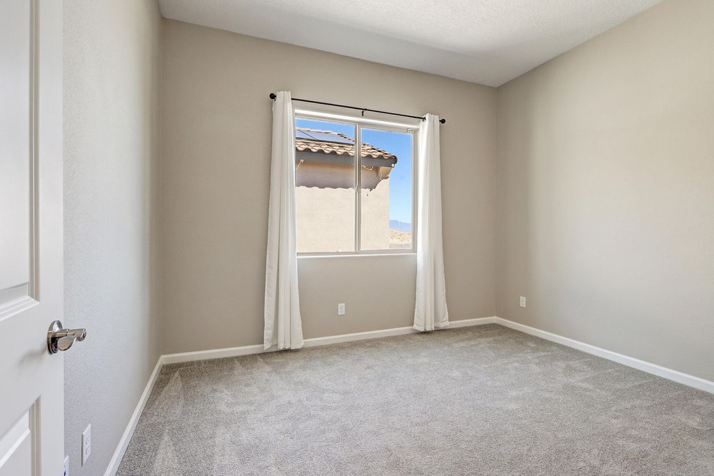 Image 26 of property listing at 1715 Deer Valley Trail NW, Albuquerque, NM 87120