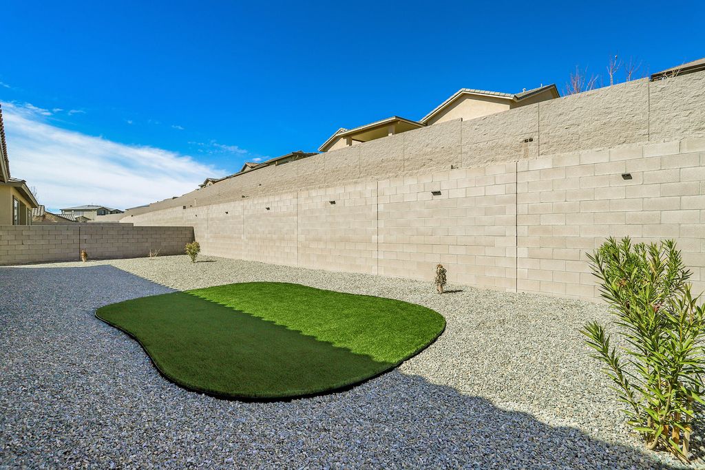 Image 33 of property listing at 1715 Deer Valley Trail NW, Albuquerque, NM 87120