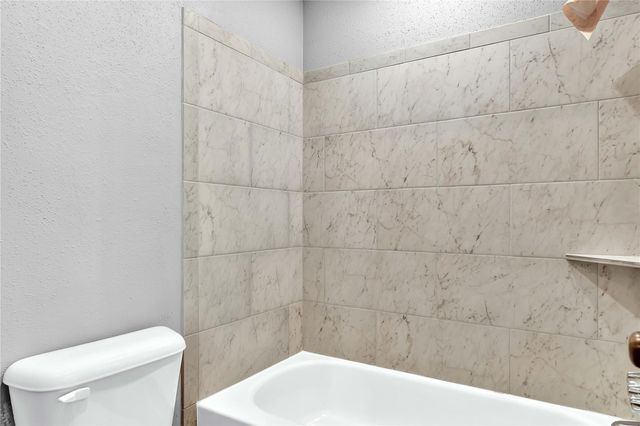 7215 Dogwood Trail Drive, Humble, TX 77346