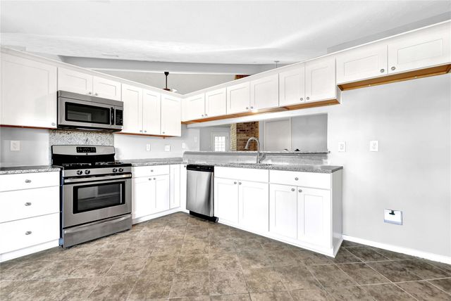 7215 Dogwood Trail Drive, Humble, TX 77346