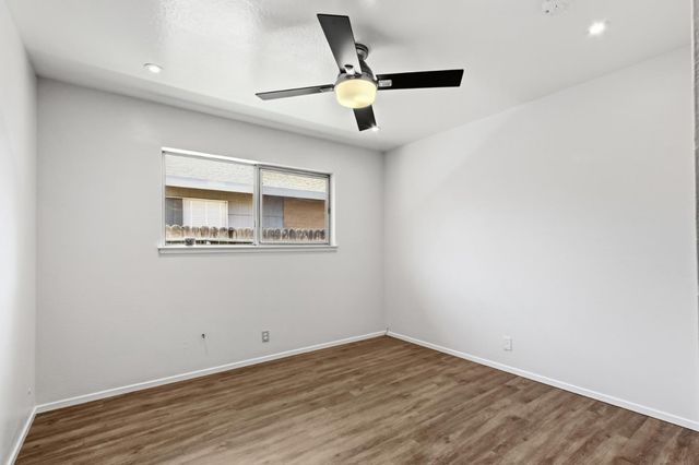 208 Baldwin Ave, Roseville, CA 95678