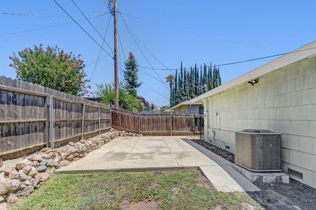 208 Baldwin Ave, Roseville, CA 95678