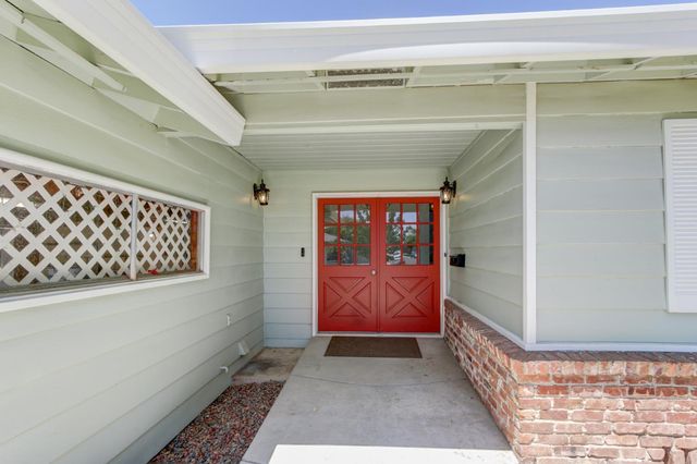 208 Baldwin Ave, Roseville, CA 95678