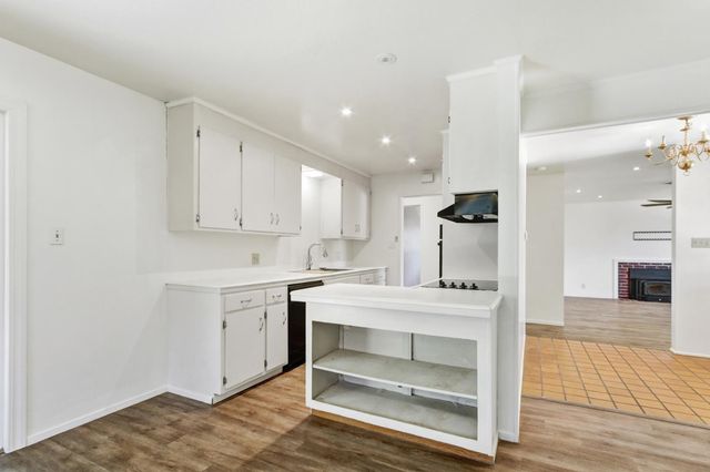 208 Baldwin Ave, Roseville, CA 95678