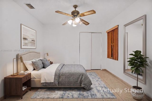 18825 NW 52nd Ct, Miami Gardens, FL 33055