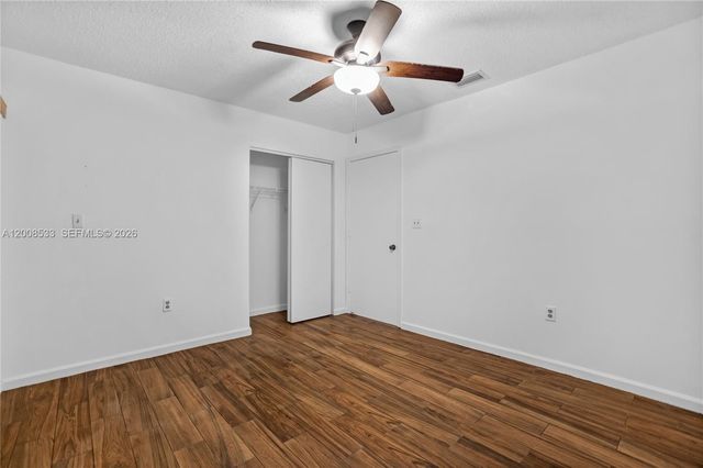 18825 NW 52nd Ct, Miami Gardens, FL 33055